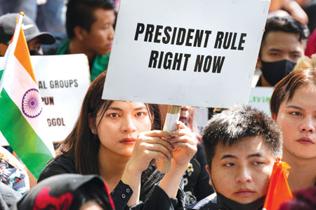 Manipuris protest viol;ene in the Noertheast and demand president's rule