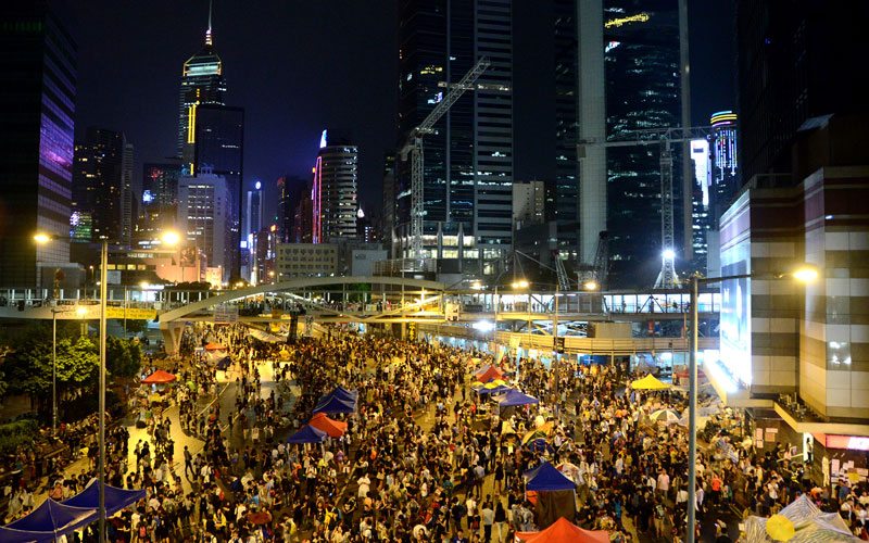 Admiralty protests at peak - crowds swelled at weekends and evenings as officegoers joined the throng/ photo: Vijay Verghese